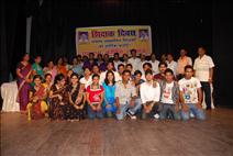 Group Photo of students and teachers